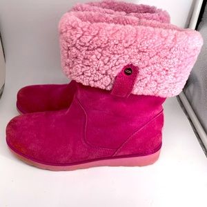 Hot Pink UGG boots size 5.  UK size 35.